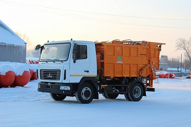 Мусоровоз с задней загрузкой KBR-P6M