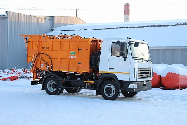 Мусоровоз с задней загрузкой KBR-P6M
