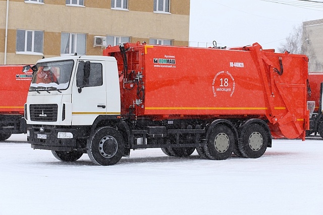 Мусоровоз с задней загрузкой КО-440М20 20м3