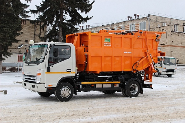 Мусоровоз с задней загрузкой KBR-P8JC