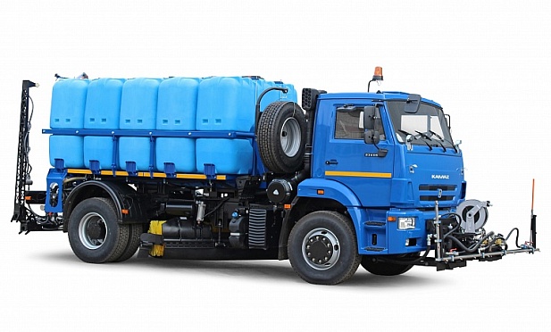 Комбинированная дорожная машина КО-829Д1 для обслуживания аэродромов