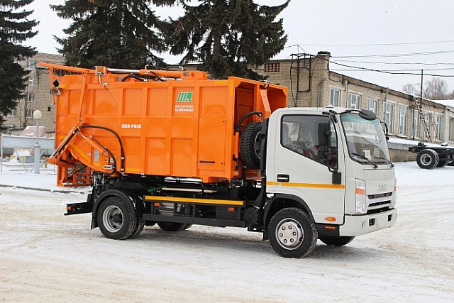 Мусоровоз с задней загрузкой KBR-P8JC