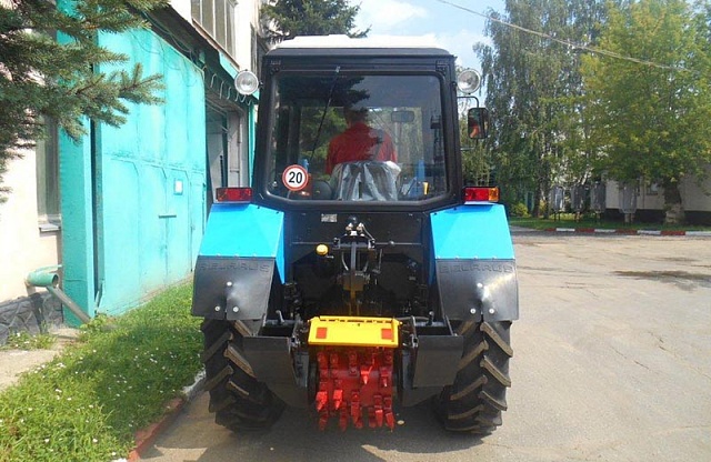 Фреза дорожная навесная ДЭМ 121 с опорными лыжами